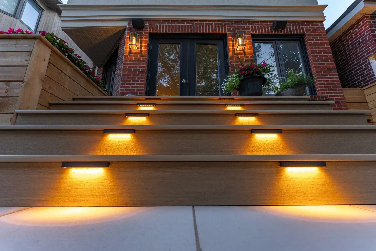 Outdoor lighting services